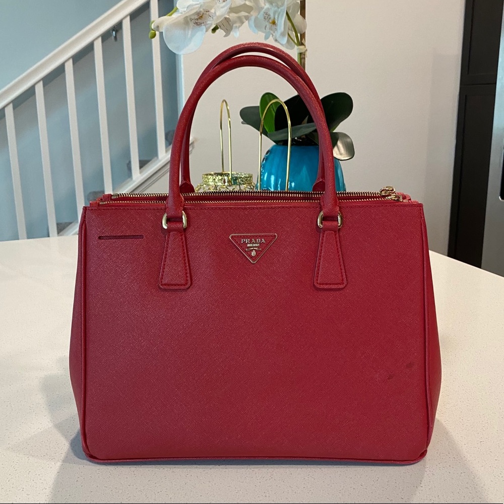 ‼️SOLD‼️PRADA HAND BAG WITH SLING  (Pre-loved)